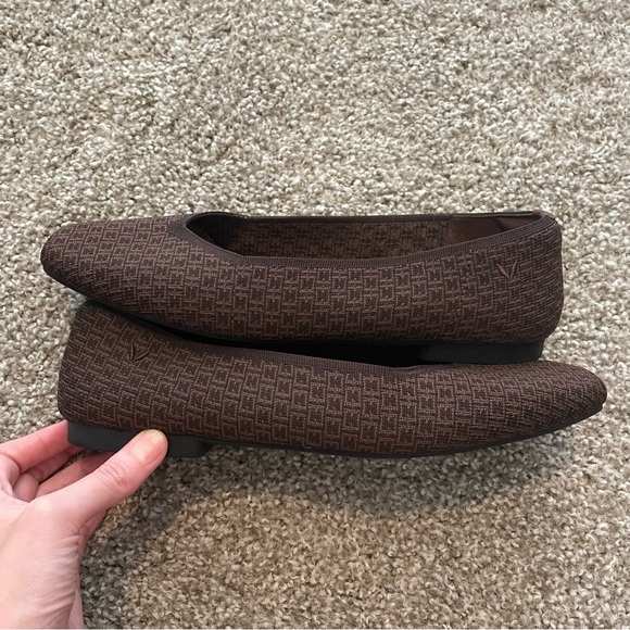 Vivaia Margot 2.0 v cut ballet flats - Picture 3 of 6